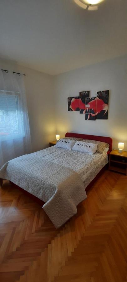 Apartmani Nikica Драге Екстериор снимка