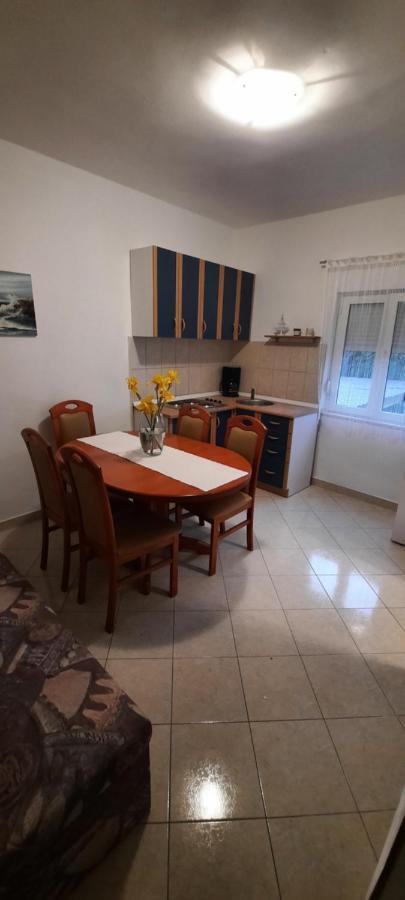 Apartmani Nikica Драге Екстериор снимка